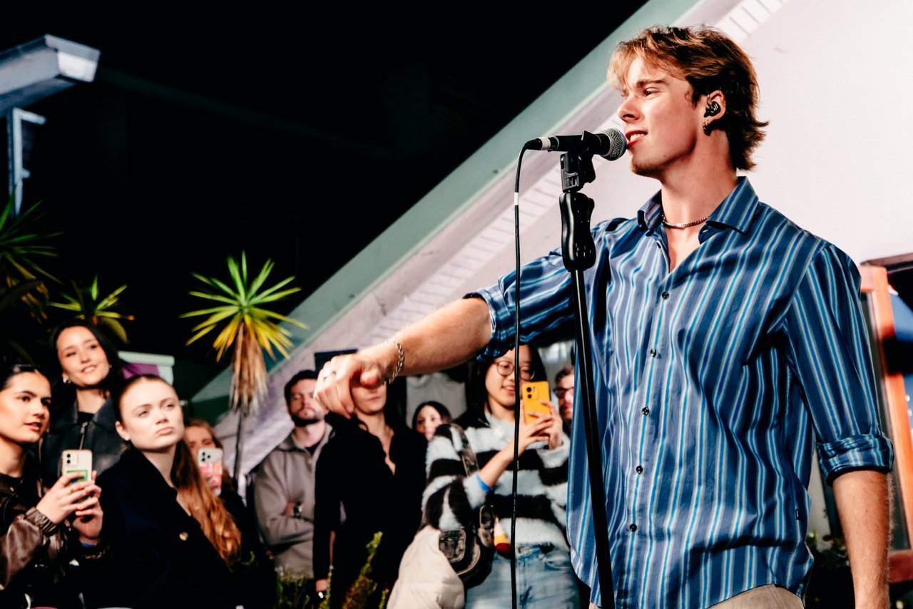 mood on the roof live show @ glebe, sydney – 18.06.26 – @jessgleeson-3995